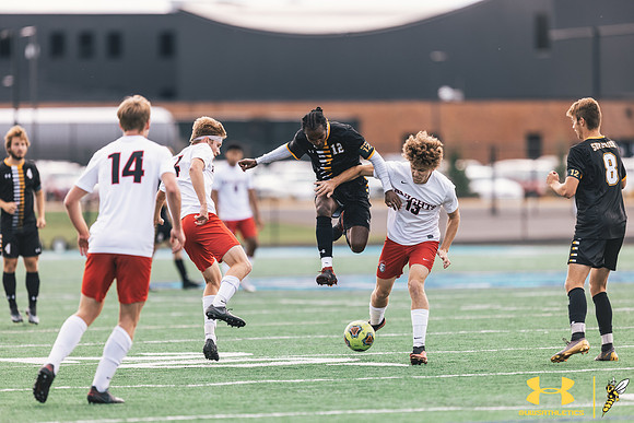 2021.09.25 UWS MSOC vs. MLC WM75
