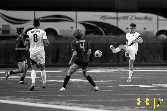 2021.09.01 UWS MSOC vs. Augsburg 177