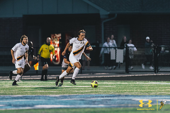2021.09.01 UWS MSOC vs. Augsburg 200