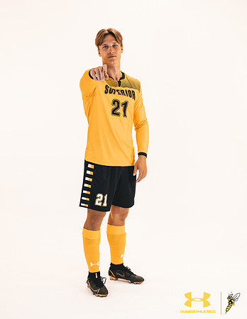 #21 Noah Benson (1)