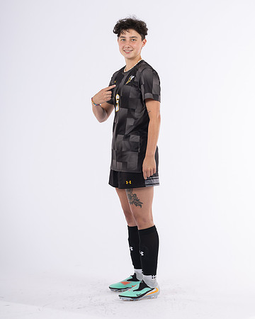 6 Beth Schneider Black 8