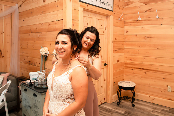 Maggie & Nick Wedding 1st Cut 243
