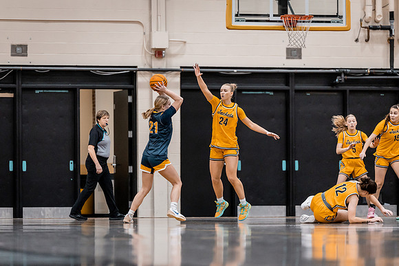 UWS WBB vs Carleton-43