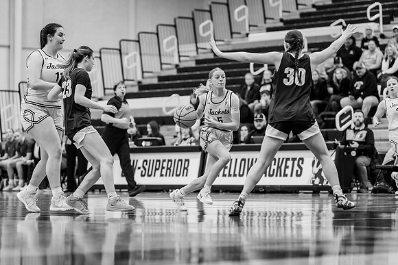 UWS WBB vs Carleton-22