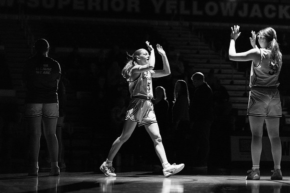 UWS WBB vs Carleton-11