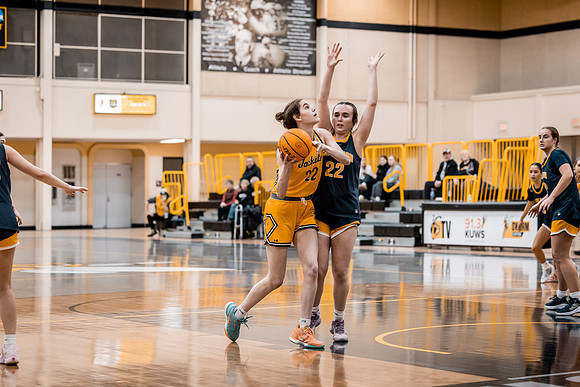 UWS WBB vs Carleton-150