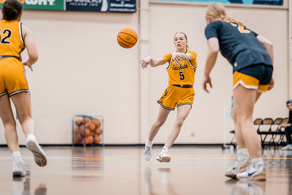 UWS WBB vs Carleton-29