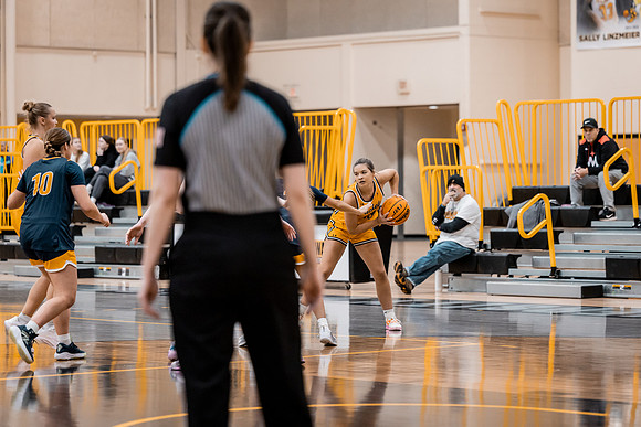 UWS WBB vs Carleton-142