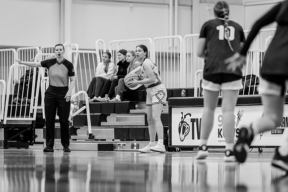 UWS WBB vs Carleton-119