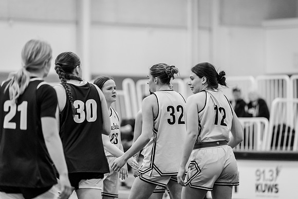 UWS WBB vs Carleton-125
