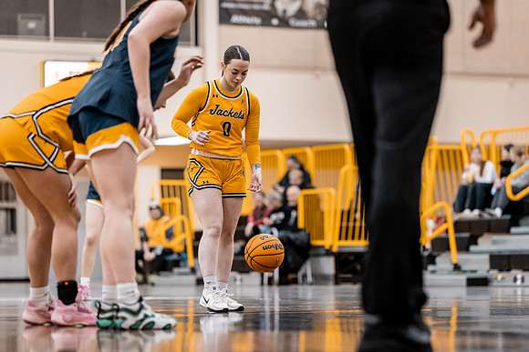 UWS WBB vs Carleton-98