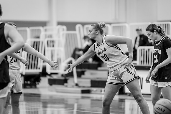 UWS WBB vs Carleton-130