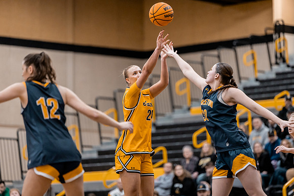 UWS WBB vs Carleton-64