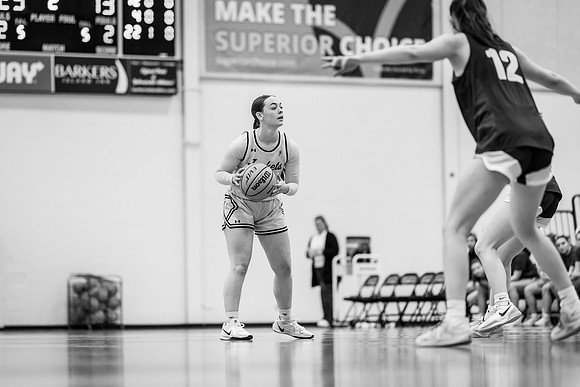 UWS WBB vs Carleton-59