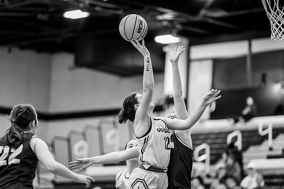 UWS WBB vs Carleton-71