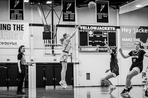 UWS WBB vs Carleton-75