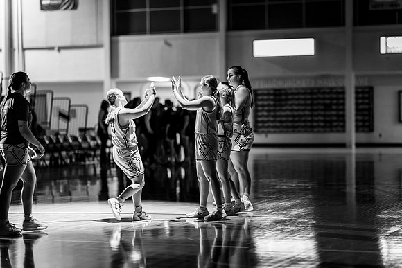 UWS WBB vs LU-27