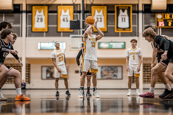UWS MBB vs BLC 2 -75