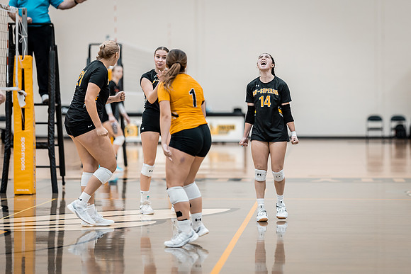 UWS VB vs. HU-1-48