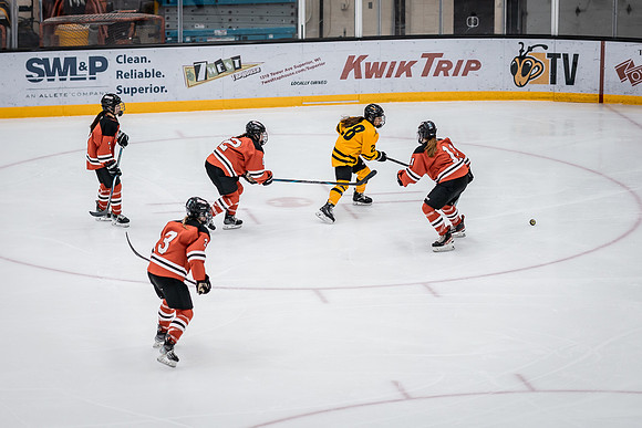 UWS WHKY vs UWRF -80