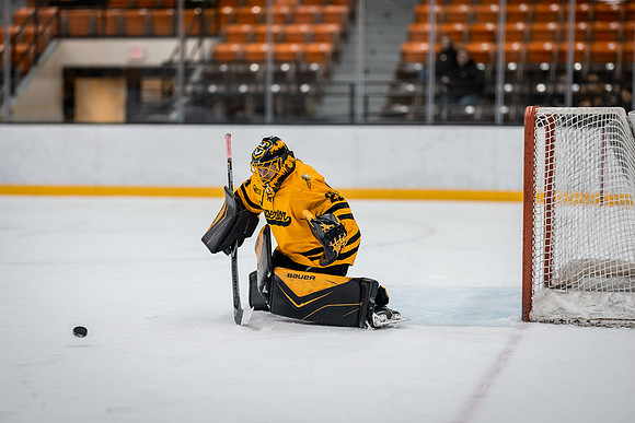 UWS WHKY vs UWRF -15