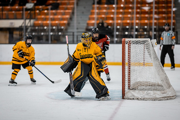 UWS WHKY vs UWRF -11
