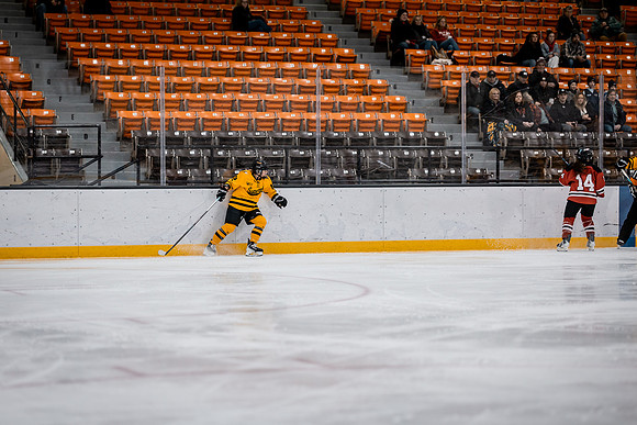 UWS WHKY vs UWRF