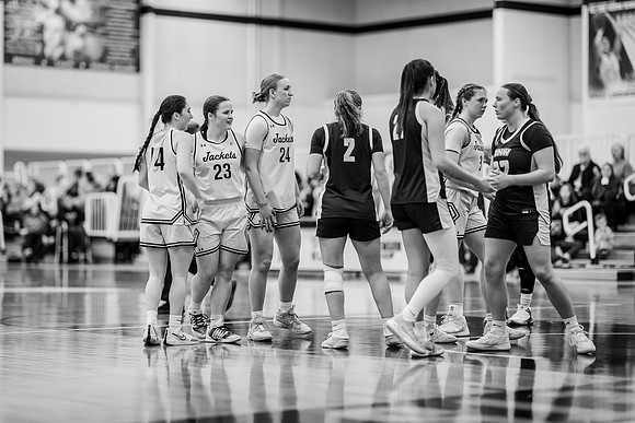 UWS vs UNW WBB-214
