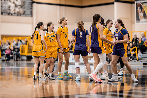 UWS vs UNW WBB-213