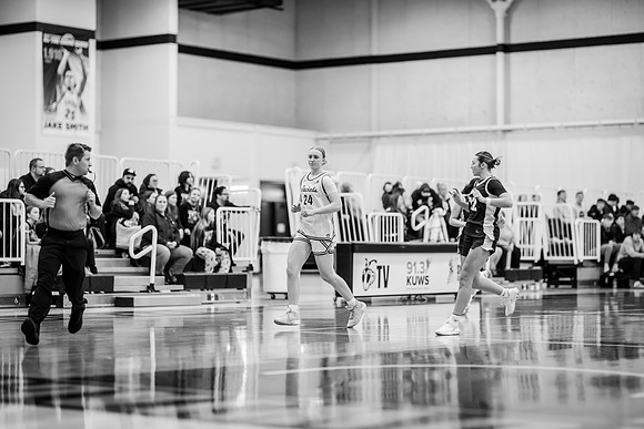 UWS vs UNW WBB-39