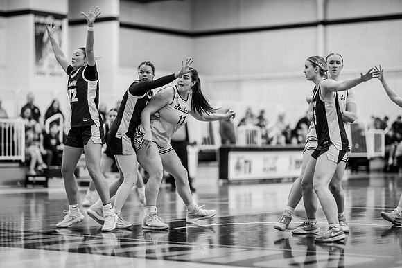 UWS vs UNW WBB-76
