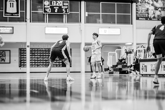 UWS vs UNW MBB-135