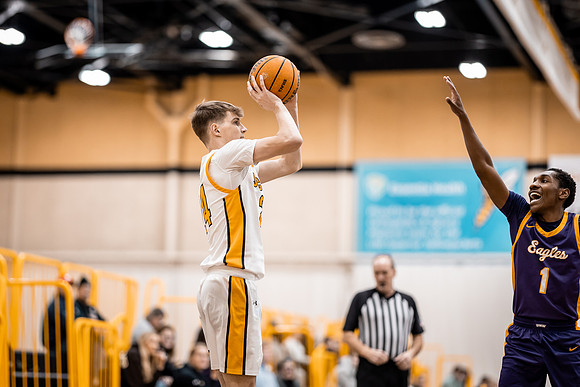 UWS vs UNW MBB-67