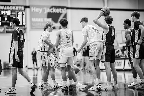 UWS vs UNW MBB-62