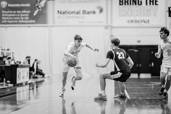 UWS vs UNW MBB-60