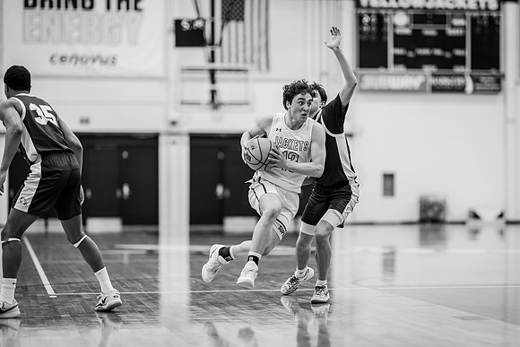 UWS vs UNW MBB-105