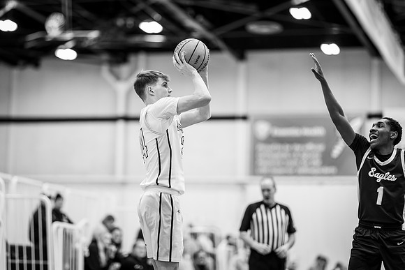UWS vs UNW MBB-68