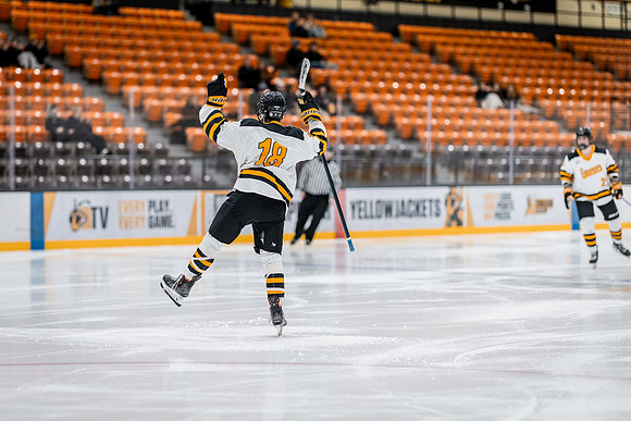 CMHKY vs UMD