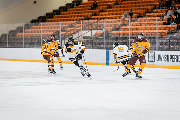 CMHKY vs UMD -132