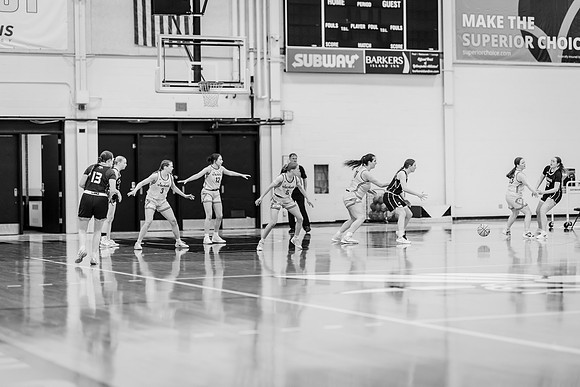 WBB vs Crown-32