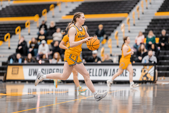 wbb vs crown-15