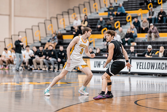 MBB vs Crown-24