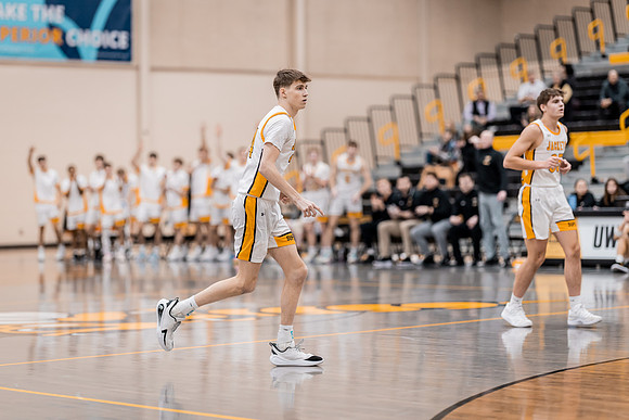 MBB vs Crown-72