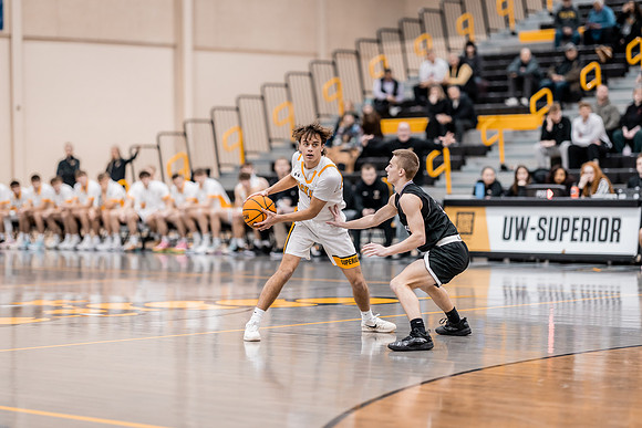 MBB vs Crown-60