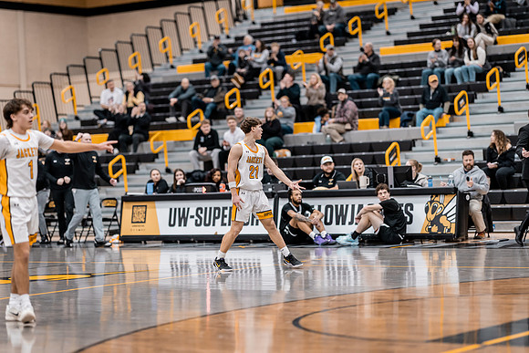 MBB vs Crown-101