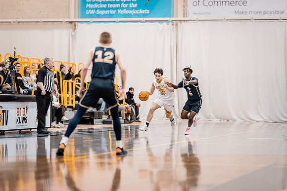 UWS MBB vs NCU-4