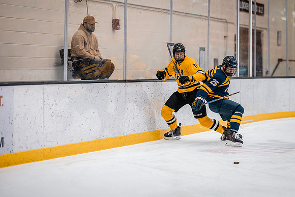 UWS MHKY vs UWEC-8