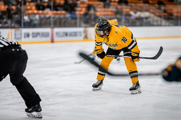 UWS MHKY vs UWEC-7