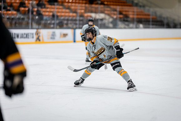 UWS WHKY vs UWSP-82
