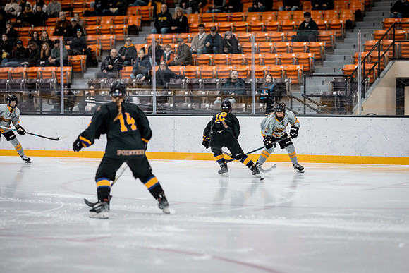 UWS WHKY vs UWSP-84